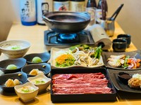 ヘルシーで旨味のギュッと詰まった赤身を使った特選牛のしゃぶしゃぶコース