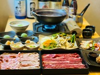 牛肉も豚肉も食べたい方にピッタリのボリューム感たっぷりのコース！