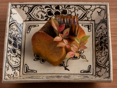 圧巻の美味！旬の天然魚のおいしさを独自の趣向で供する『焼物』