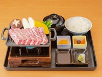 一口ごとに広がる肉のコク、キレ、味わいに心酔『神戸牛ステーキ御膳』