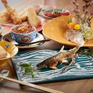 沖縄本土の食材はもちろん、全国各地から入ってくる旬の魚介・野菜がふんだんに用いられています。四季折々の姿を表現した、美しい盛り付けにもこだわっているそうです。