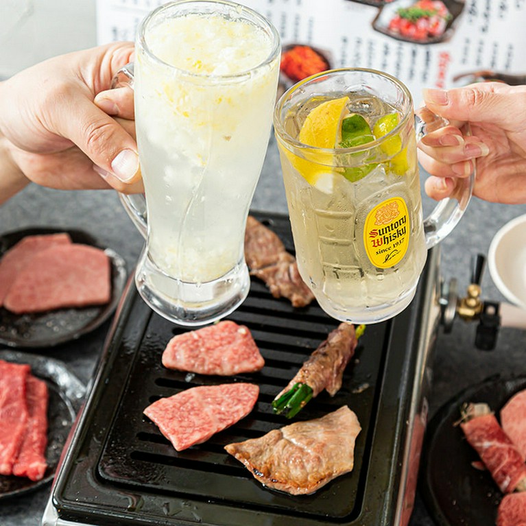 総席数42席。飲み放題付きのコースも充実で、幹事さん必見