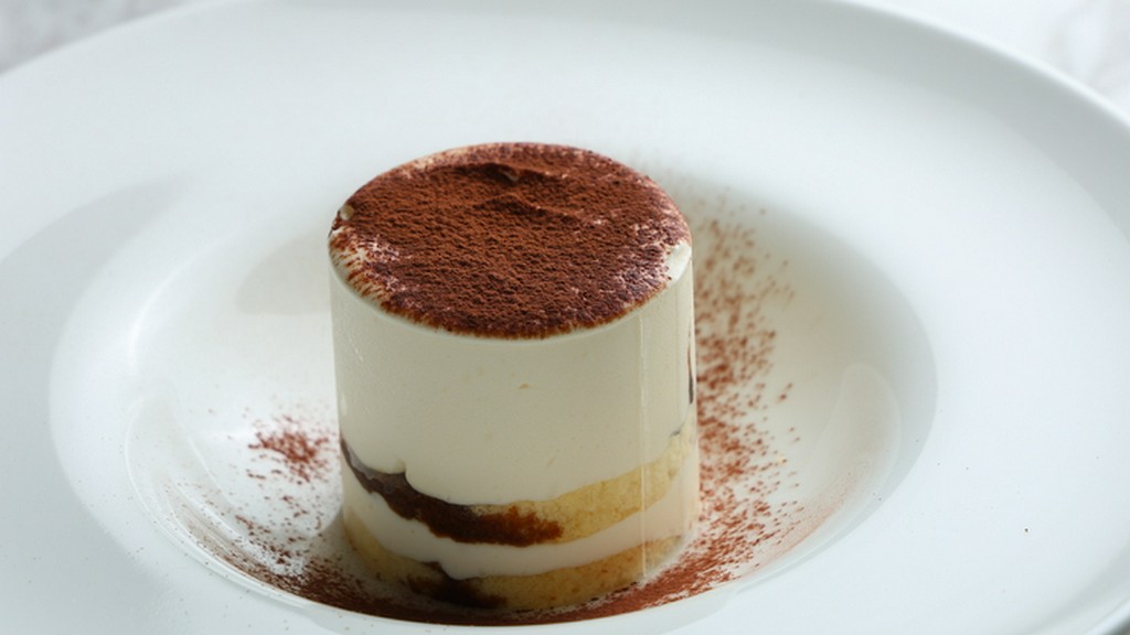 自家製あふれるティラミス