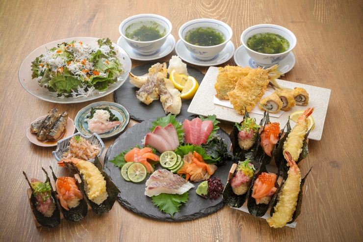 【附2小时无限畅饮】鱼出套餐（7道菜）平时6,000日元→使用优惠券5,000日元★