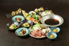 【日曜~木曜はクーポンご利用で★500円OFF★】
新鮮なお造りからすき焼きまで。魚秀の板長おすすめコース