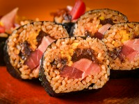 一度食べたら、やみつきになる味わい『令歩の太巻き』