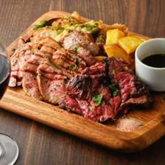 豪快！ステーキ肉3種盛り