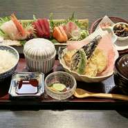 旬の鮮魚六点、茶碗蒸し、ミニ天ぷら、小鉢二種、ご飯、香の物、味噌汁