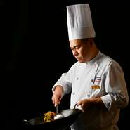 オリジナルの月餅やホテルメイド中華のテイクアウトも好評！