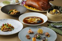 旬の名菜と人気料理をバランスよく楽しめるコース。
