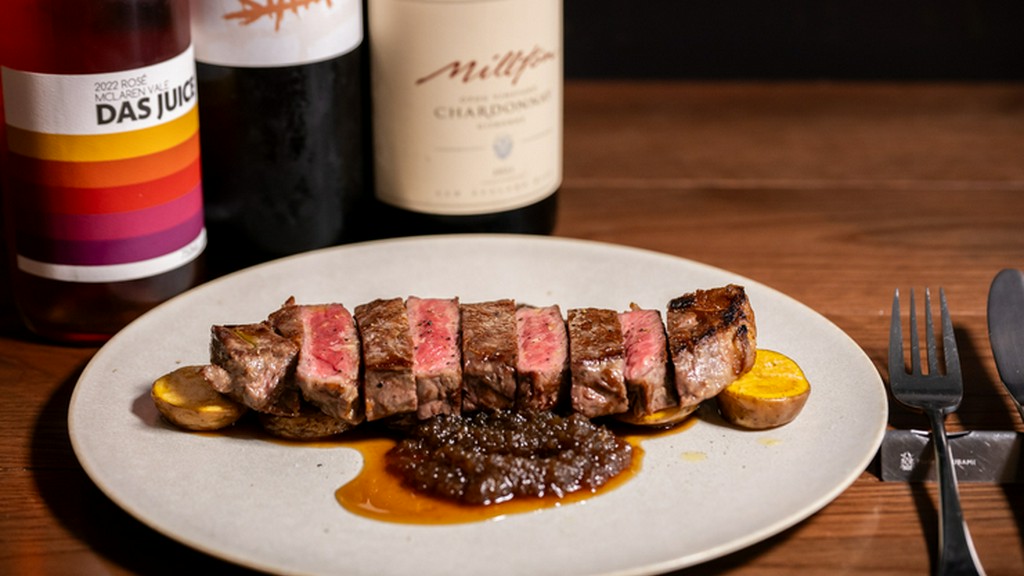  『NZ　牧草牛サーロインステーキ　オニオンソース』