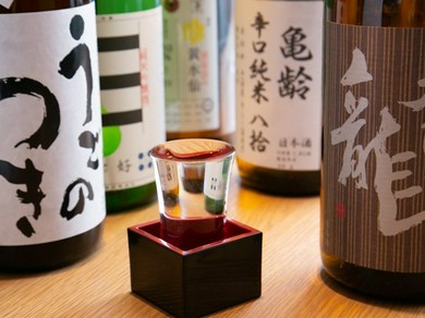 広島の地酒はもちろん、全国の銘酒や各国のワインを厳選