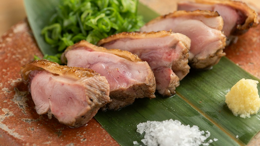 カリッ、ジュワッ！絶妙な火加減で仕上げた『鶏のたたき』