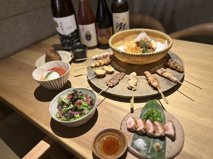 <烤鸡肉串套餐>4,800日元~无限量畅吃畅饮◆请尽情享用您喜欢的食物和饮料!最高8,000日元