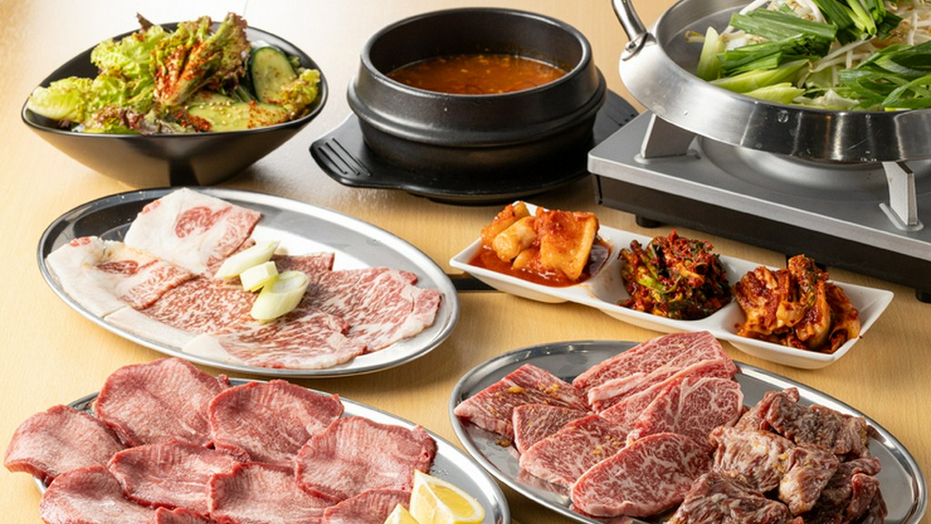 多彩なメニューとオープンな雰囲気で女子会向け