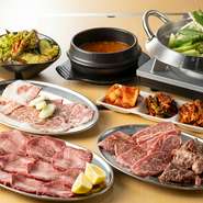 和牛焼肉に、和牛ホルモン焼き＆ホルモン鍋、一品料理も用意。多彩なメニューは女子会にも最適。ラフでオープンなお店の雰囲気もまた、女性同士で気軽に利用しやすい要素です。