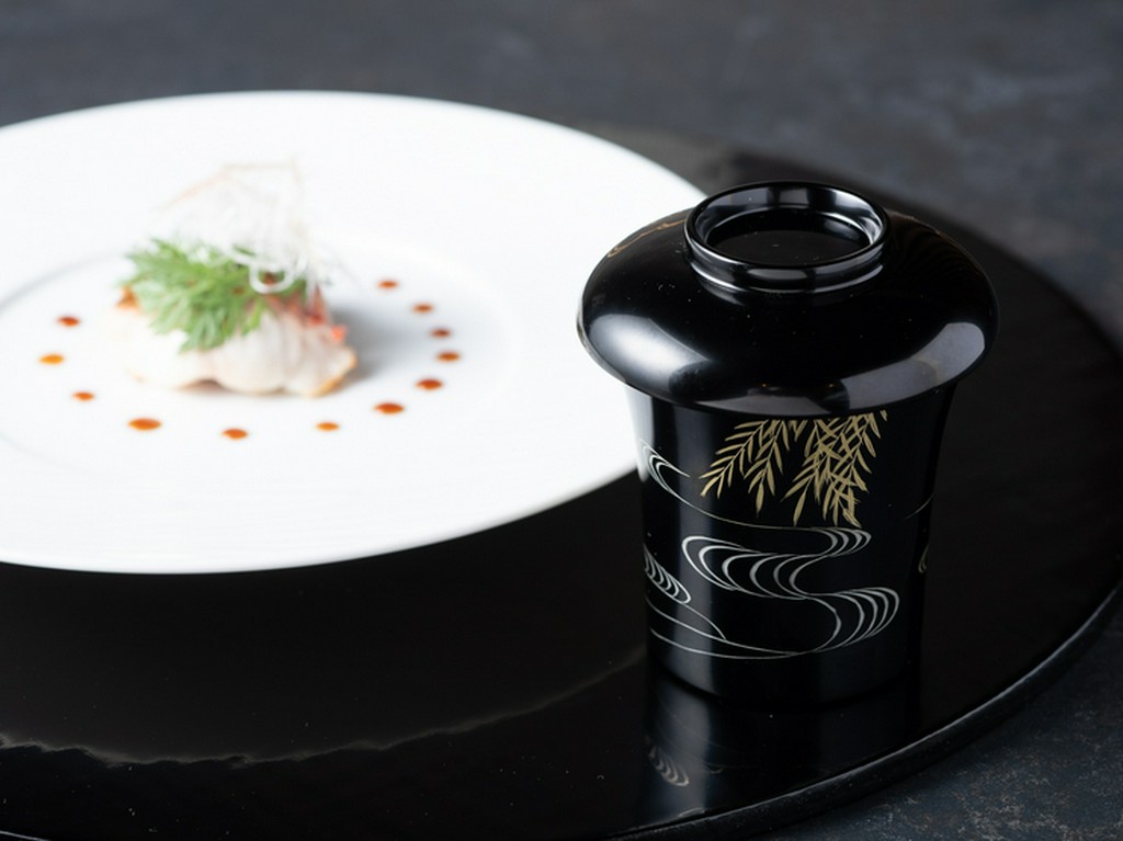 旬の味を堪能できるお椀『赤むつ出汁』