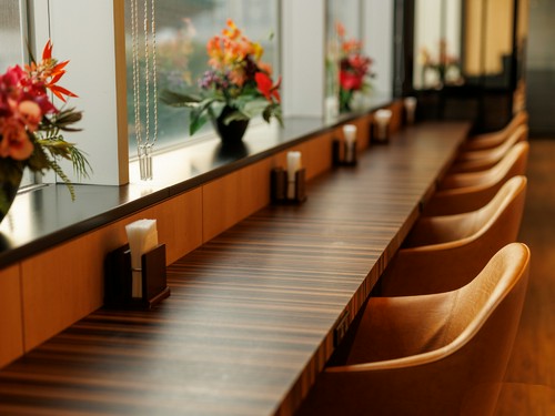 お一人様も楽しめるカウンター席