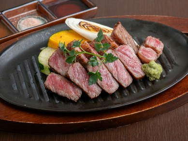 日本が誇る神戸牛（神戸ビーフ）をリーズナブルに提供