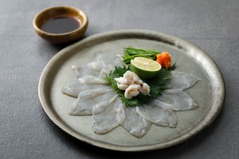 上品な旨みを蓄えた『てっさ』