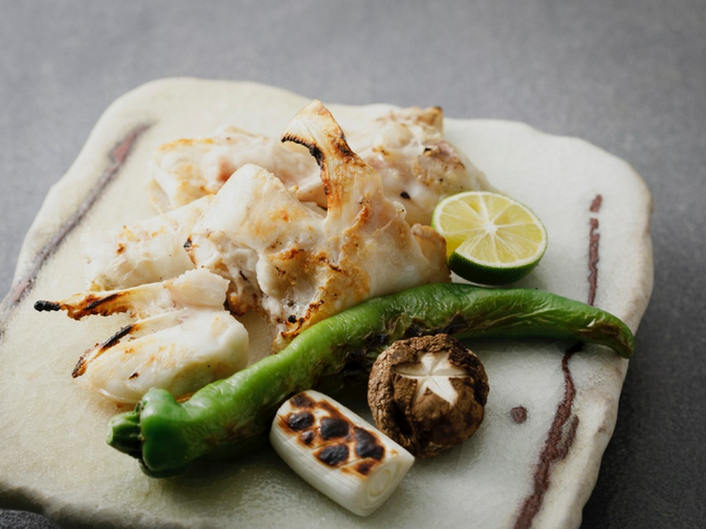 素材のおいしさが際立つ『焼きふぐ』