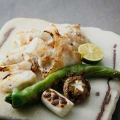 素材のおいしさが際立つ『焼きふぐ』