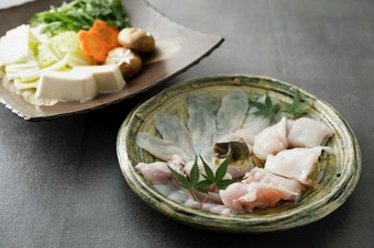 ふぐを知り尽くした料理人の技が光る『てっちり』