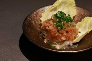 身から腸まで、ふぐを堪能できる『ぶつ切り』