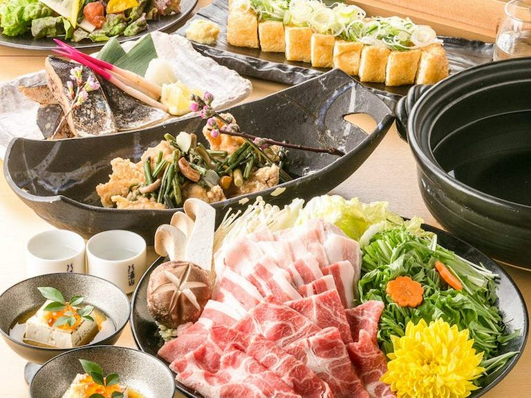 旬の素材を味わえる様々なコースをご用意。