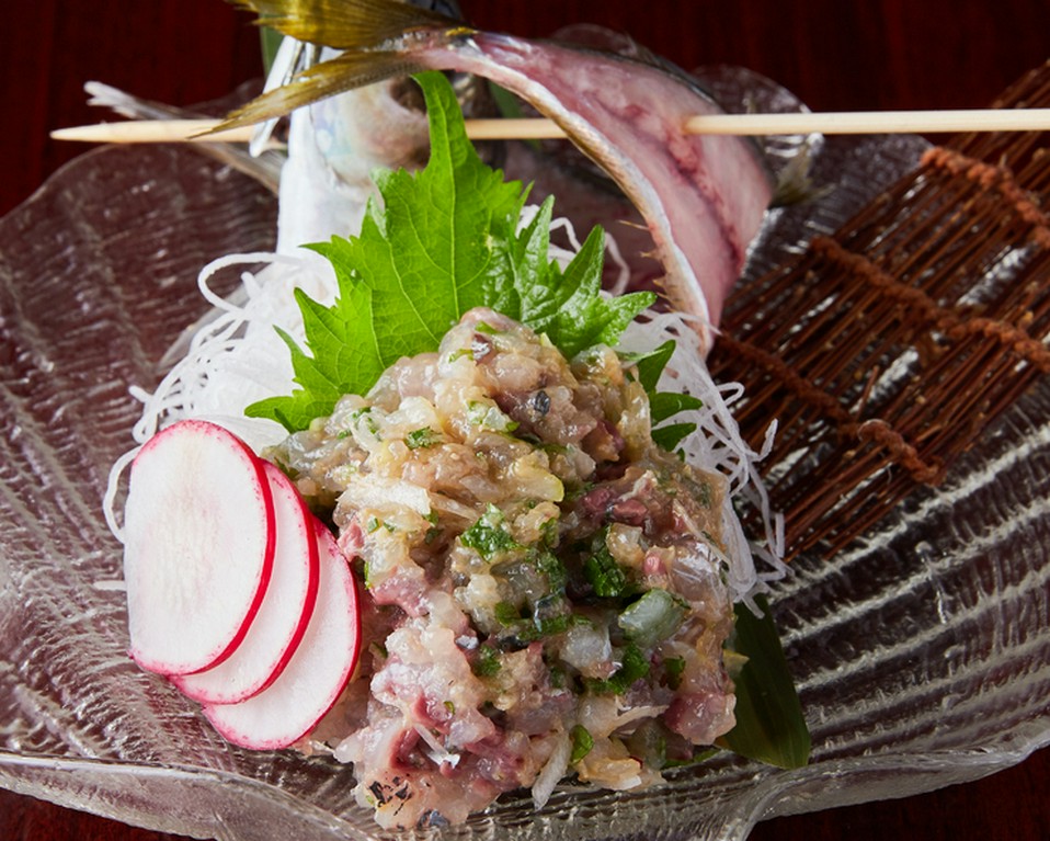 馬肉、天ぷら、釜飯、ヒレ酒、活魚