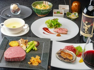 季節感も織り交ぜながら、日々厳選する北海道の食材