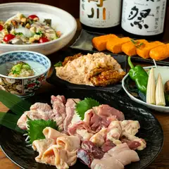 厳選国産鶏を使用！新鮮朝引き鶏だからこそ、生メニューも充実