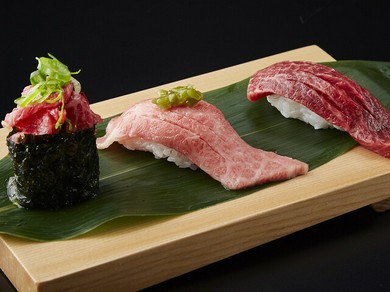 女子人気抜群の肉寿司を味わう。おいしく楽しく焼肉女子会