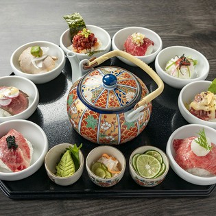 肉匠渾身のランチ。数量限定の『ひつまぶし　彩・肉小鉢』