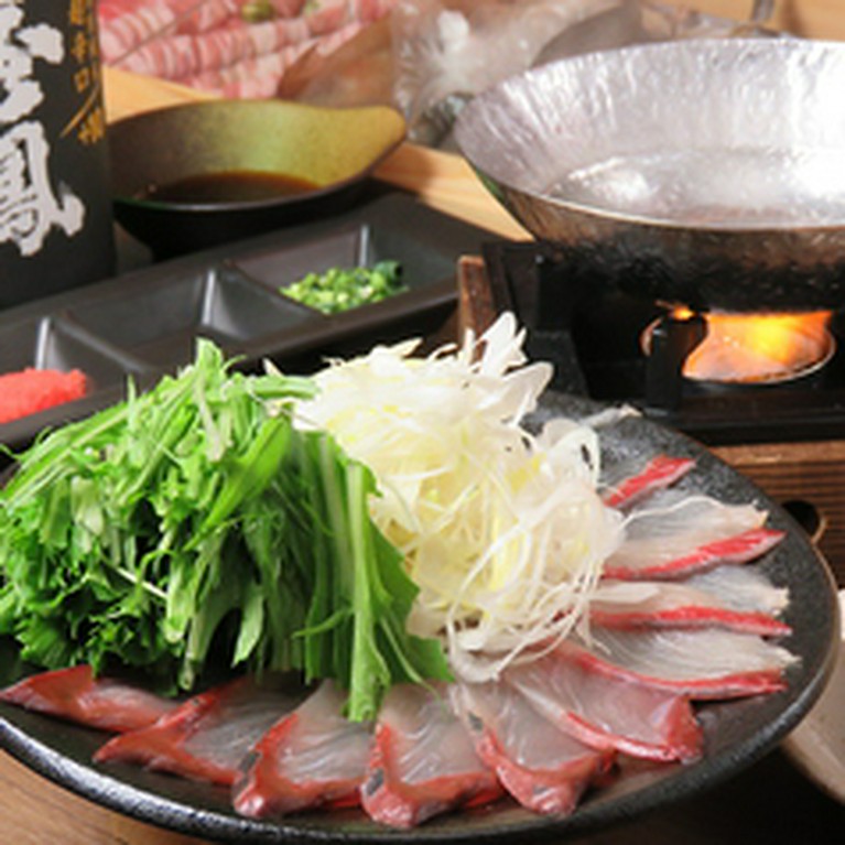 お通しは新鮮なブリしゃぶ