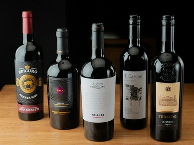 料理によく合うワインが豊富。珍しい銘柄に出合えることも