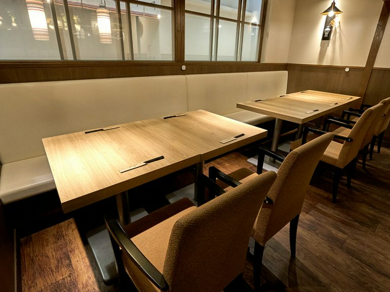 洗練された空間で美食と向き合う、非日常体験を