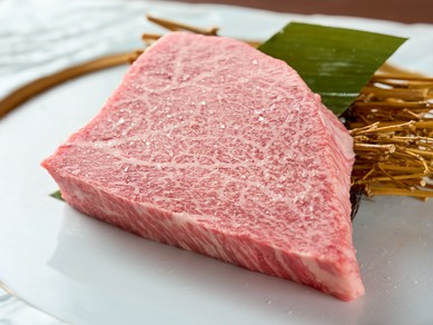 和牛ならではの味わい深さと柔らかさを堪能『黒毛和牛　シャトーブリアン』