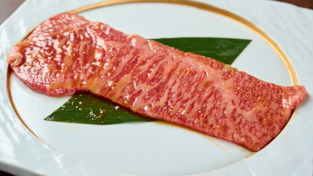 きめ細やかなサシが入り、とろける旨みがある『黒毛和牛　サーロイン』