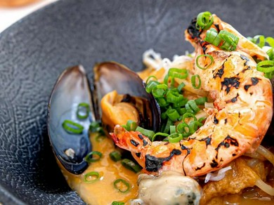 シュリンプ　広島産牡蠣　しらす　ムール貝　浅利のペスカトーレ