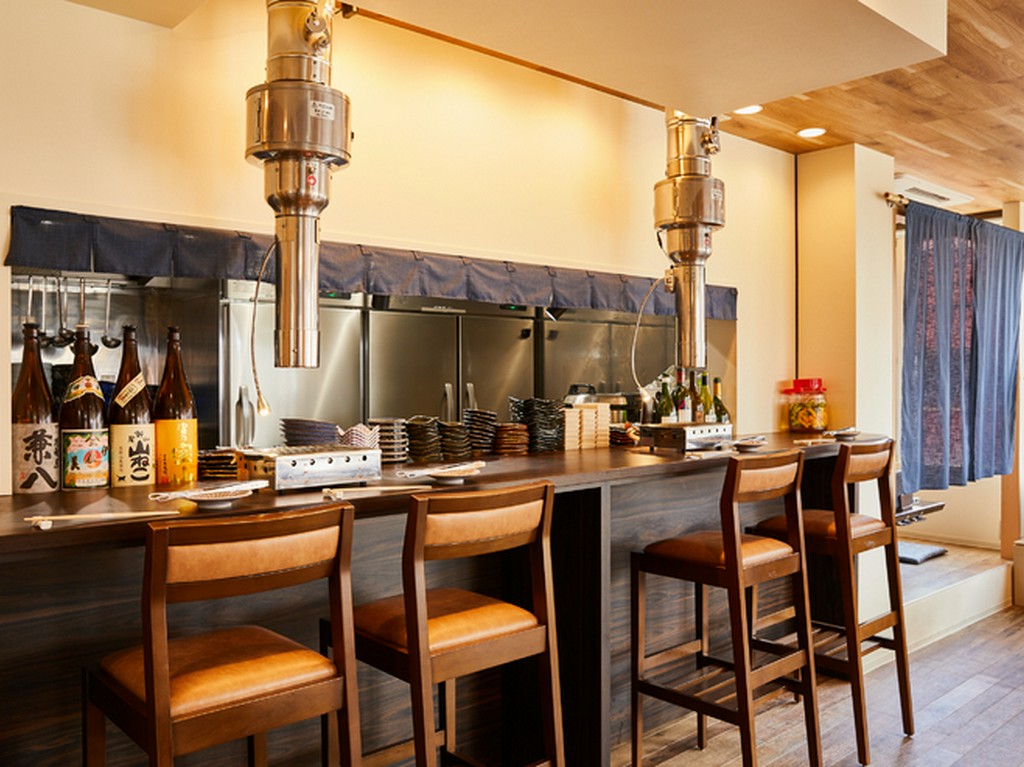 白壁×木が演出する、スタイリッシュでナチュラルな風合い