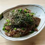 和牛の切り落とし丼