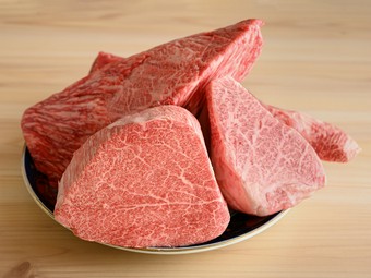 特上タン2種にシャトーブリアンを味わえる渾身のフルコース