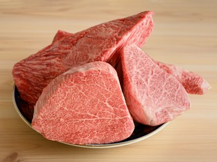 肉のエキスパートと連携し、秀逸な肉質の黒毛和牛を厳選