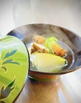 能勢の水にこだわった出汁の旨味に心がほどけてゆく『お椀』