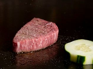 記憶に残る美味！九州産和牛を堪能できる『黒毛和牛ステーキ』