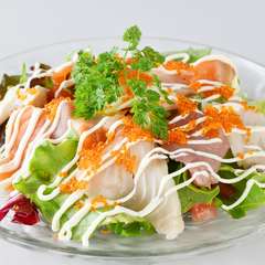 四季折々の魚介をいただく『旬の魚のカルパッチョ3種』