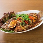 揚げ魚のピリ辛ソース:2398円