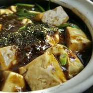 お仕事終わりや買い物終わりなど、
お家でも本格中華をお楽しみいただけます。
ご来店いただいてからのご注文も、
電話でお時間指定していただくと待ち時間なしで
お渡しが可能です。