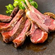 ラムと牛ハラミの盛り合わせ 『Lamb & Beef』～赤ワインソースとカシスマスタードソース～